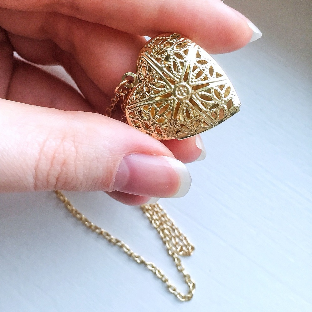 ⚜️[𝗡𝗪𝗧]⚜️𝙉𝙚𝙘𝙠𝙡𝙖𝙘𝙚 (3/$13) - Picture 2 of 8